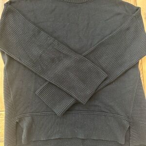 Lululemon Total Ellipse Black Long Sleeve Crew Sweater